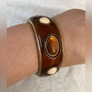 Translucent Root Beer Colored Lucite Bangle Bracelet with Cabochon‎